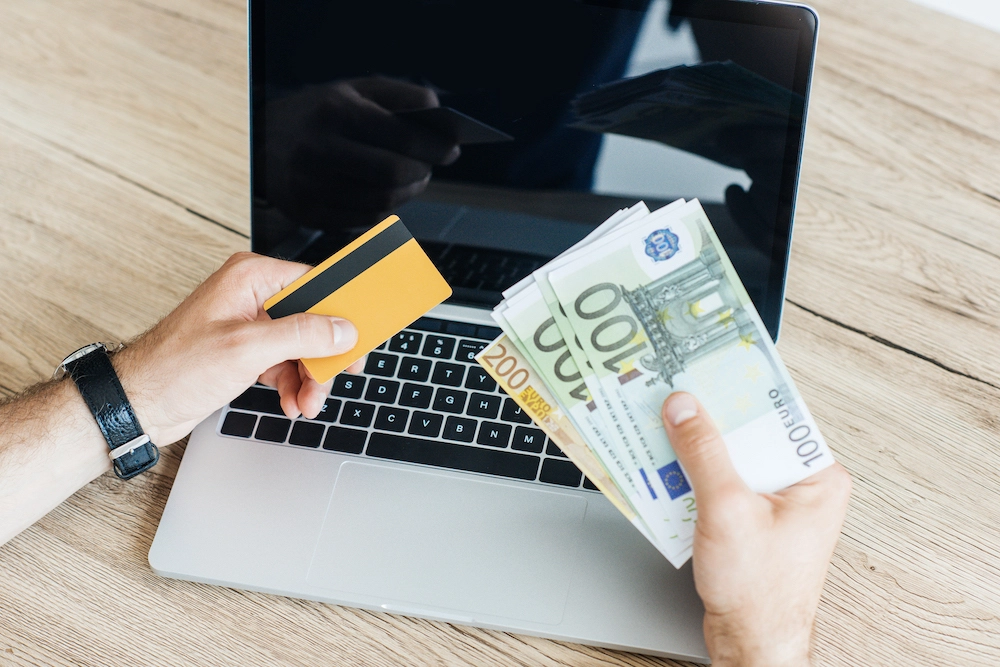Online currency exchange: how it works and why it’s worth it.